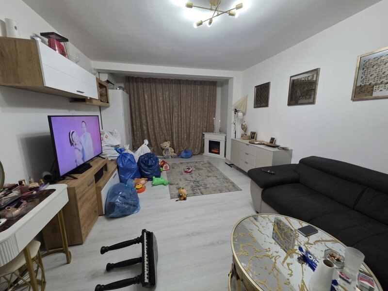 Trapezului, 10 minute metrou 1 Decembrie 1918, pe Marin Pazon, parcare